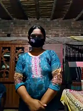 Hot Sweeti online show from February 24, 2026, 1:31 pm