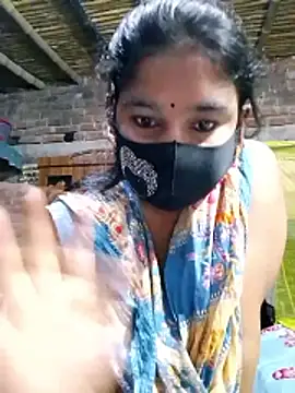 Hot Sweeti online show from April 15, 2026, 9:59 pm