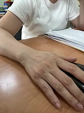 Donna9696 online show from April 9, 2026, 1:16 am