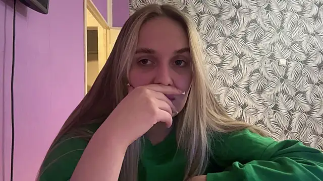 Snapshot of FelicidadChiariello chatting on January 15, 2026, 1:37 pm FelicidadChiariello online show from January 15, 2026, 1:37 pm