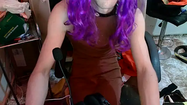 Snapshot of DairaSissy chatting on May 28, 2026, 1:14 am DairaSissy online show from May 28, 2026, 1:14 am