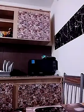 AntoAntonianna online show from February 5, 2026, 9:36 am