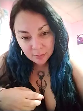 candydust online show from April 15, 2026, 1:12 am