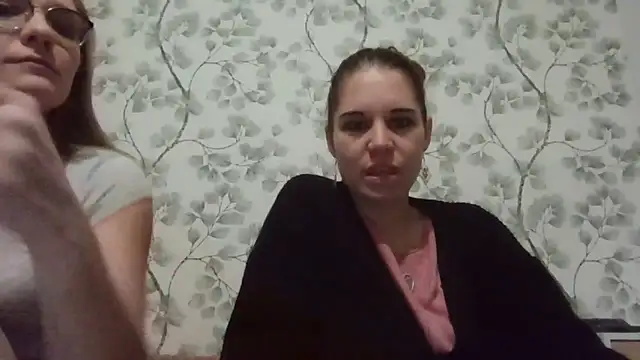 NyraLuna online show from February 8, 2026, 11:41 pm