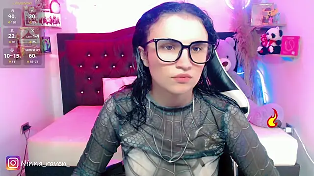 Snapshot of AriaDark chatting on May 25, 2026, 9:10 pm AriaDark online show from May 25, 2026, 9:10 pm