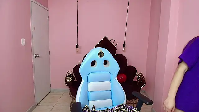 Ashley benson x online show from February 26, 2026, 9:47 pm