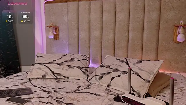 giselle rossii online show from February 28, 2026, 4:13 am