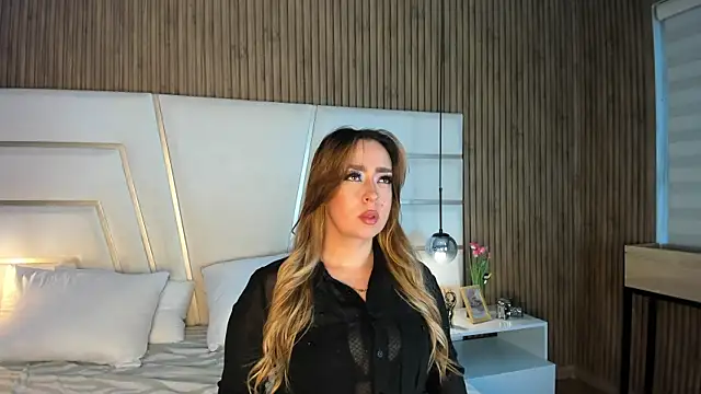 Xara Shadow online show from April 17, 2026, 10:57 pm