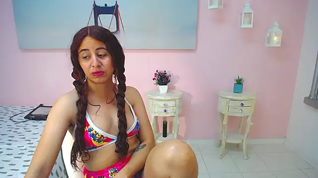 scarlett clyde online show from March 1, 2026, 1:46 pm