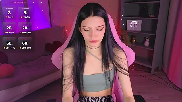 Kelly  Bunny online show from April 10, 2026, 6:51 am