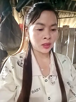 Bling sexy online show from March 8, 2026, 2:04 am