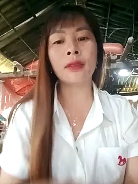 Bling sexy online show from April 9, 2026, 12:10 am