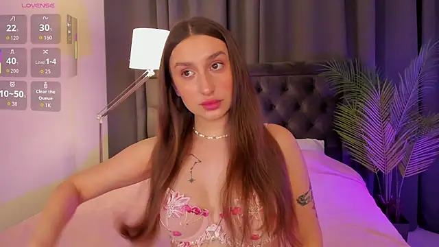 Snapshot of Celine_Coello chatting on May 12, 2026, 8:28 pm Celine Coello online show from May 12, 2026, 8:28 pm