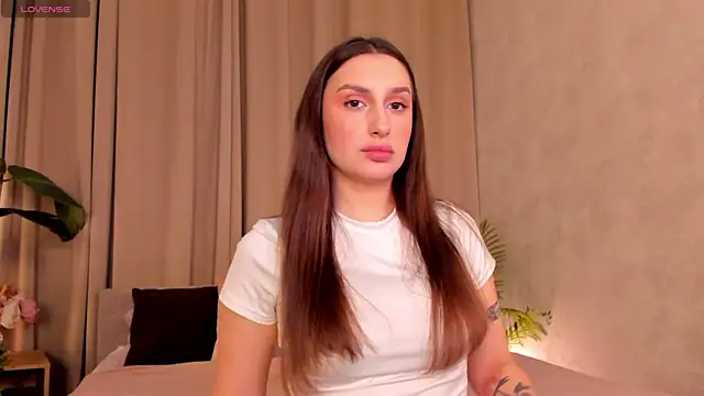 Snapshot of Celine_Coello chatting on June 3, 2026, 1:25 pm Celine Coello online show from June 3, 2026, 1:25 pm