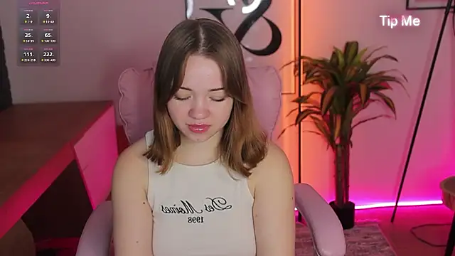 Kiss Moon online show from February 28, 2026, 1:01 pm