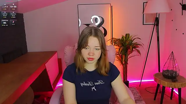 Kiss Moon online show from March 4, 2026, 6:41 am