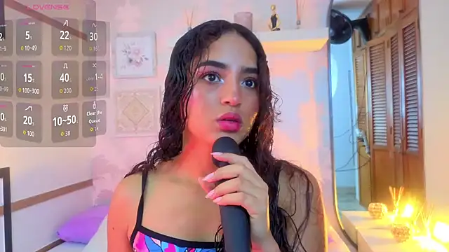 Emma Thompssonn online show from April 17, 2026, 1:03 pm