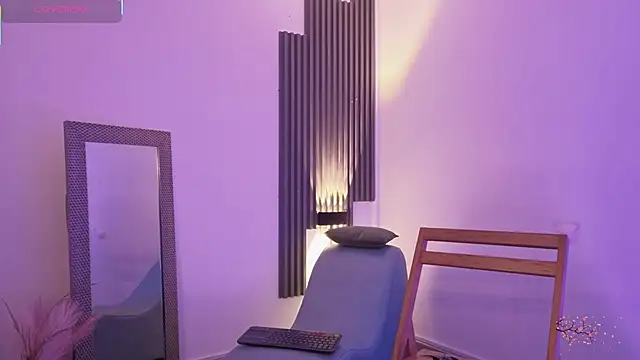 fransheskarossi online show from February 27, 2026, 12:16 pm