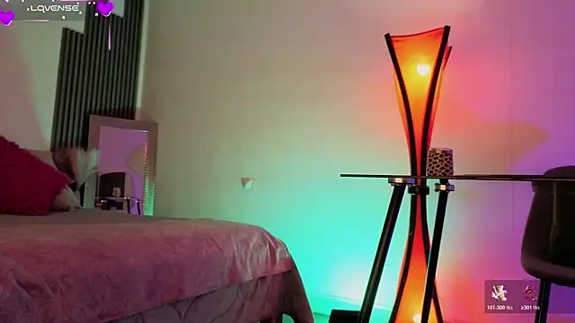 fransheskarossi online show from April 10, 2026, 11:59 am