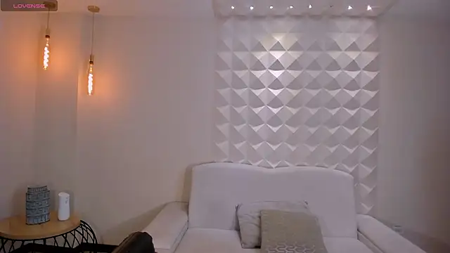 Snapshot of EmilyCarterX chatting on February 8, 2026, 11:24 am EmilyCarterX online show from February 8, 2026, 11:24 am