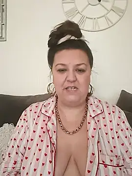 Nova-iswiserx online show from April 3, 2026, 10:13 am