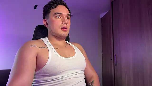 Robyn Rocki online show from February 1, 2026, 10:41 pm