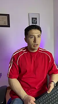 Snapshot of Alexander_Connor chatting on June 6, 2026, 12:10 pm Alexander Connor online show from June 6, 2026, 12:10 pm