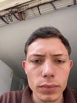 santiObrero online show from February 12, 2026, 3:18 pm