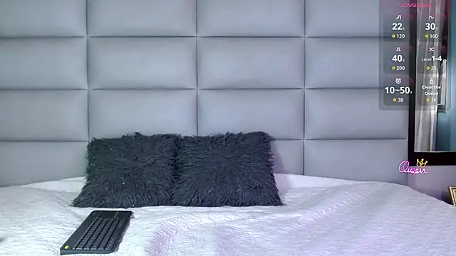 miss-liz- online show from March 18, 2026, 7:28 pm