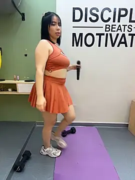 Sienna-Gold online show from March 26, 2026, 1:28 pm