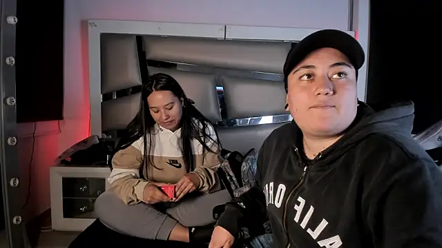 Liany and liam online show from January 17, 2026, 4:50 am