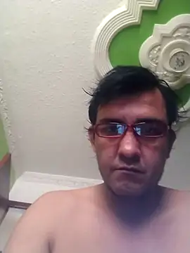 Juanstevan2724 online show from February 3, 2026, 4:56 pm