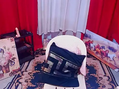 ExoticBigcockQueen online show from May 31, 2026, 8:43 pm