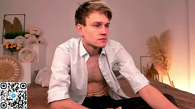 Snapshot of Volan_Starts chatting on March 5, 2026, 5:47 am Volan Starts online show from March 5, 2026, 5:47 am