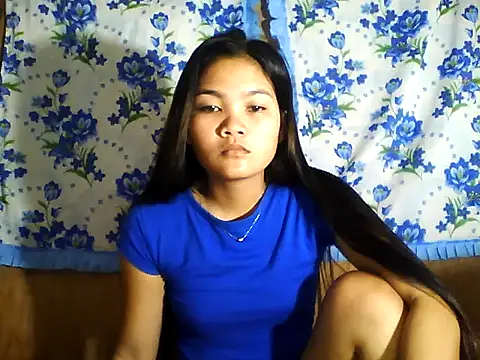 PinaySkinnyJust18 online show from April 15, 2026, 9:04 pm