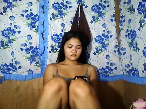 PinaySkinnyJust18 online show from May 13, 2026, 10:06 pm