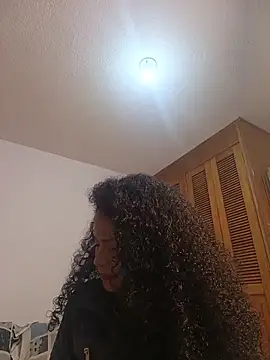 auroracandelax online show from February 8, 2026, 12:58 am