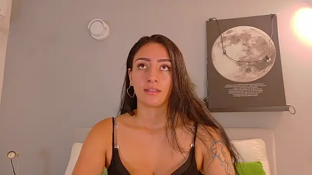 AmmyRouse   online show from April 1, 2026, 11:22 am