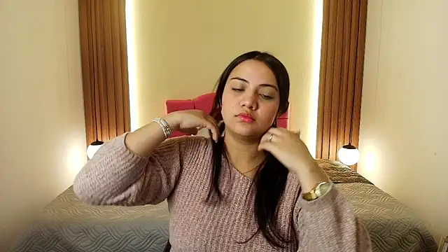 IvonneRoss  online show from April 20, 2026, 1:03 pm