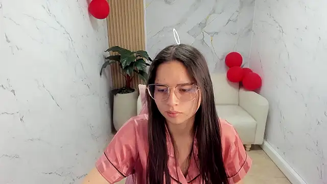 Qetsyah tf online show from February 22, 2026, 12:58 pm