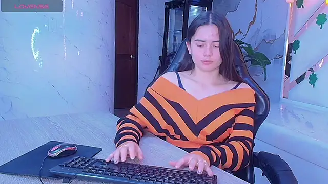 Qetsyah tf online show from March 24, 2026, 1:49 pm