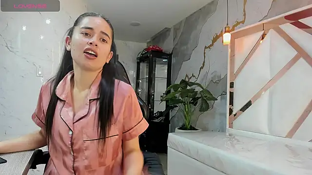 Qetsyah tf online show from March 28, 2026, 1:11 pm