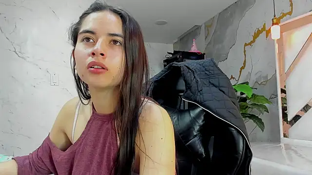 Qetsyah tf online show from April 13, 2026, 1:27 pm