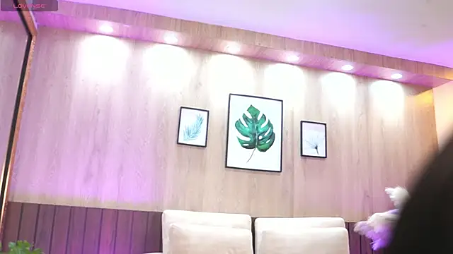 IzisLust online show from February 16, 2026, 11:39 am