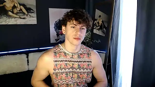 Snapshot of TylerGibson chatting on July 23, 2026, 4:21 am TylerGibson online show from July 23, 2026, 4:21 am