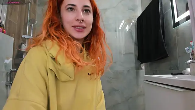 KikkoLee online show from April 19, 2026, 7:18 am