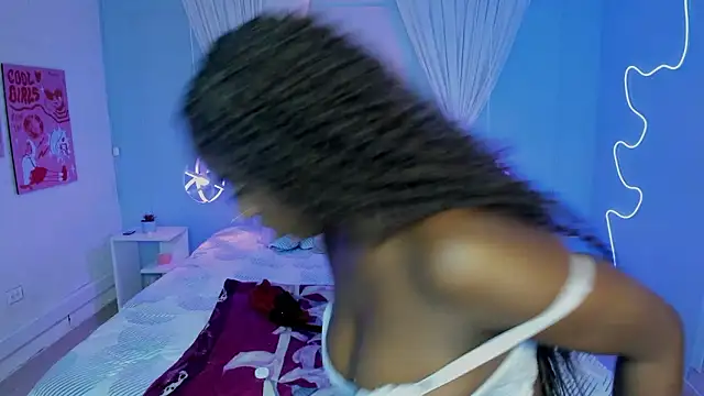 naomi campell online show from February 5, 2026, 7:18 pm