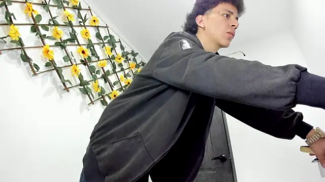 Maxxx bigcockx online show from March 9, 2026, 2:26 am