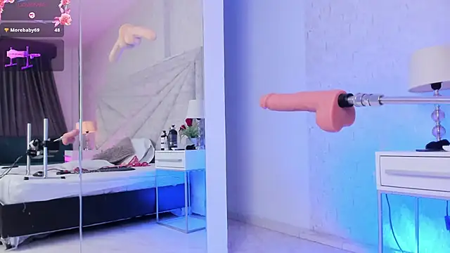 RousSweet- online show from April 21, 2026, 1:42 am