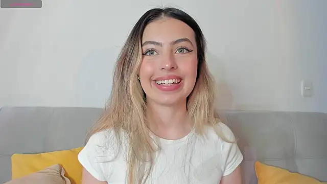 Fernanda aaaa online show from February 8, 2026, 1:58 pm